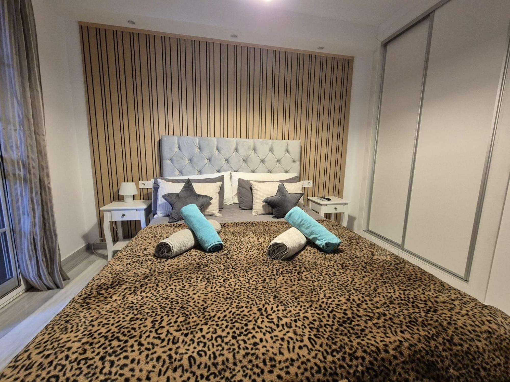 Luxurious Three Bedroom Duplex Apt Close To Beach Fuengirola Exterior photo